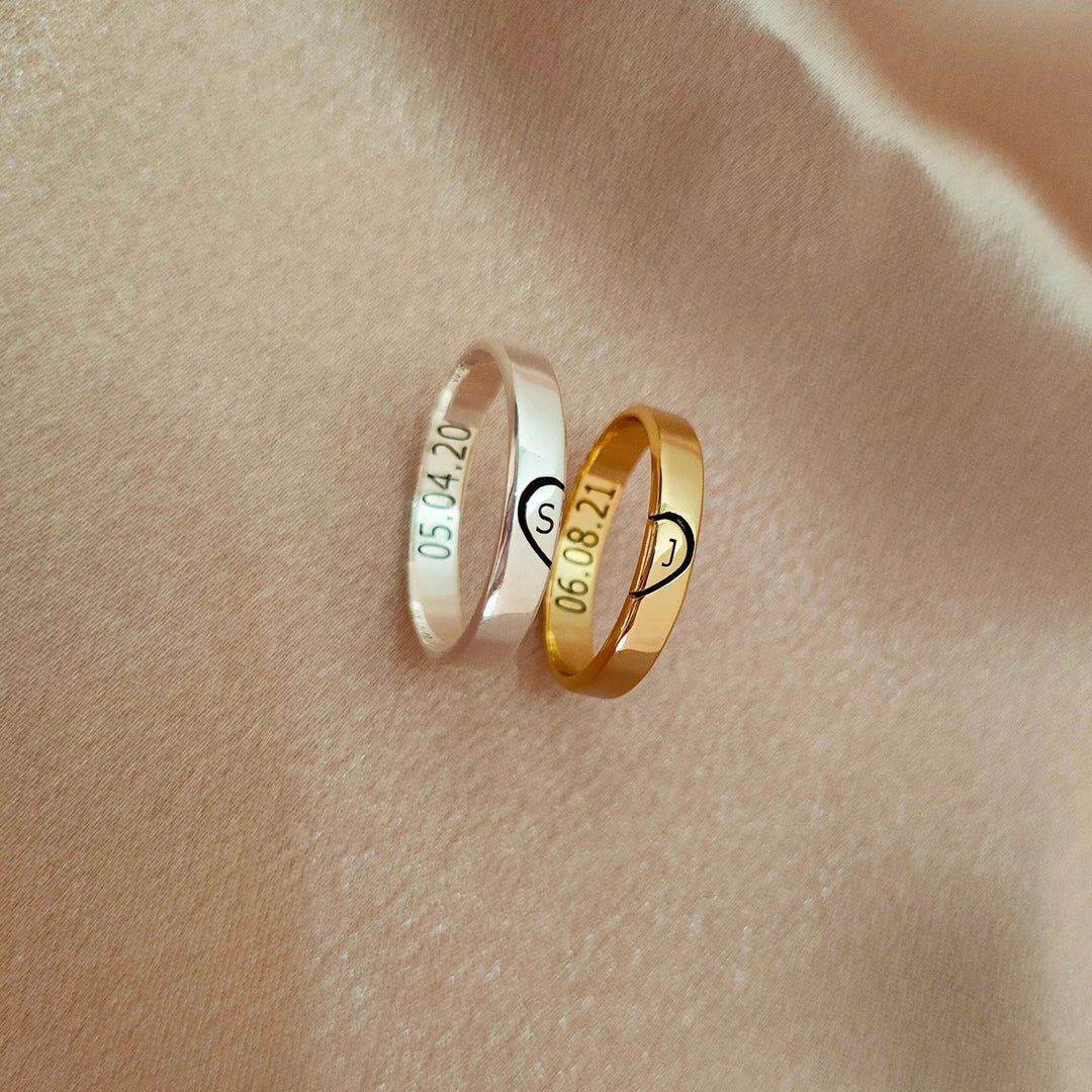 Elegant Couple Rings with Engraving